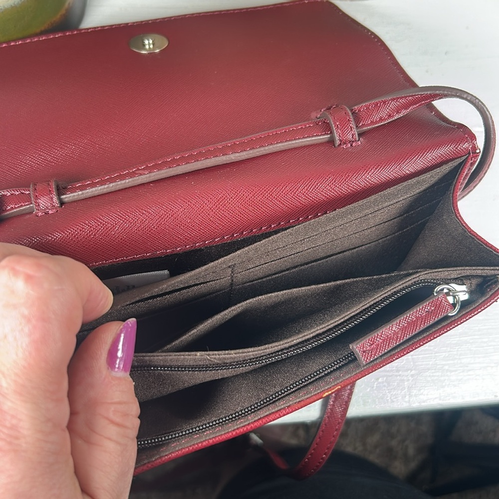 NWOT CHAPS Crossbody Wallet Removable Strap Burgundy Red CHAPS Purse - Picture 7 of 15